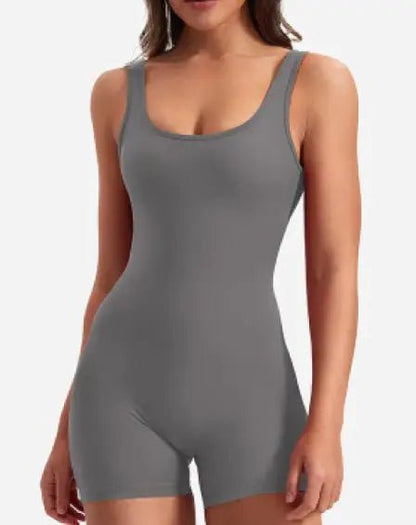 Sleeveless Pleated Jumpsuit - Epilume